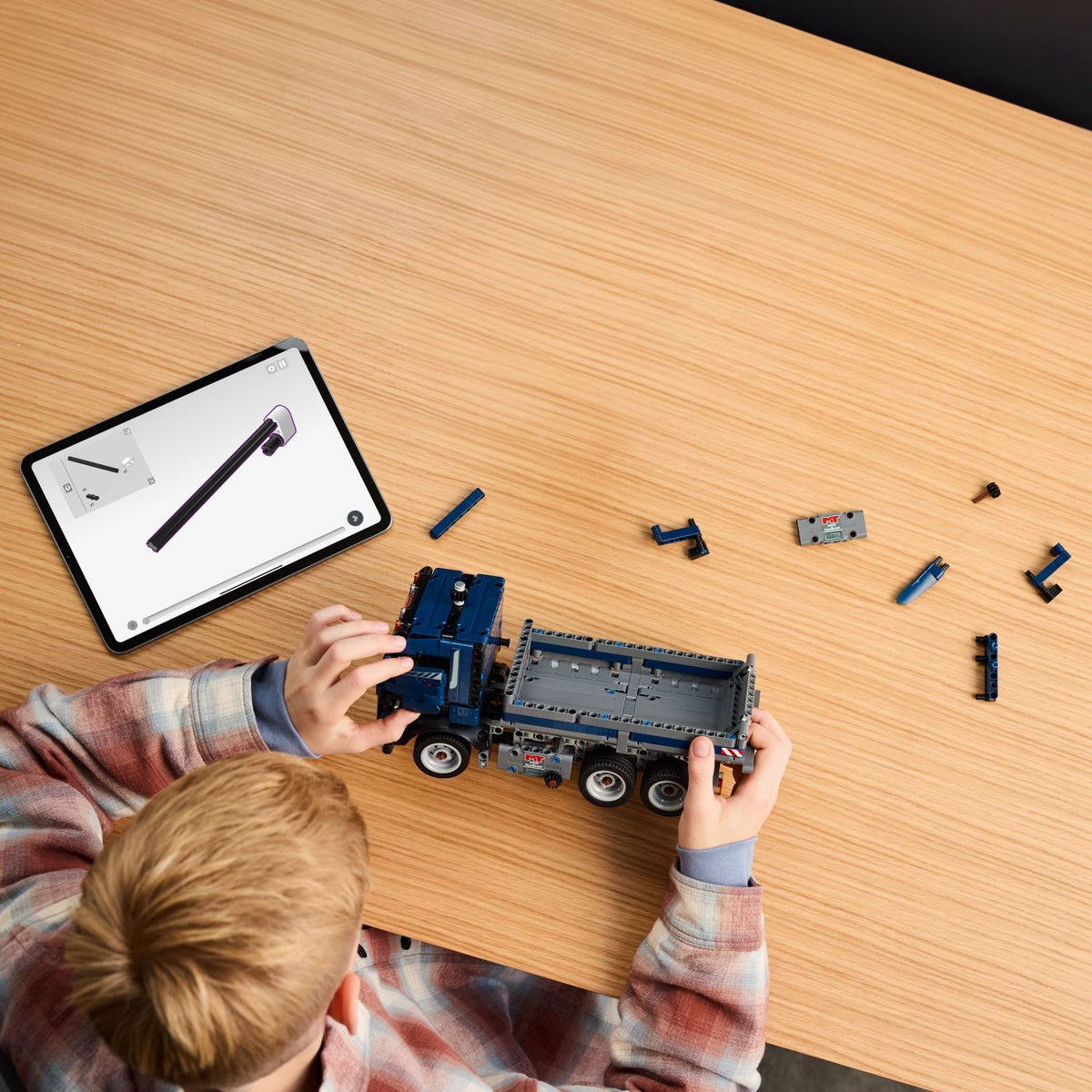 LEGO Technic: Tipping Dump Truck