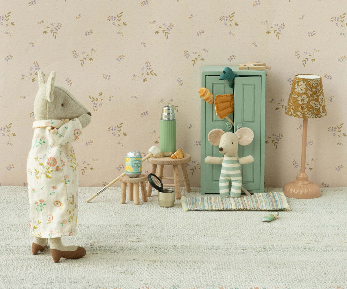 Closet, Mouse -Soft Blue