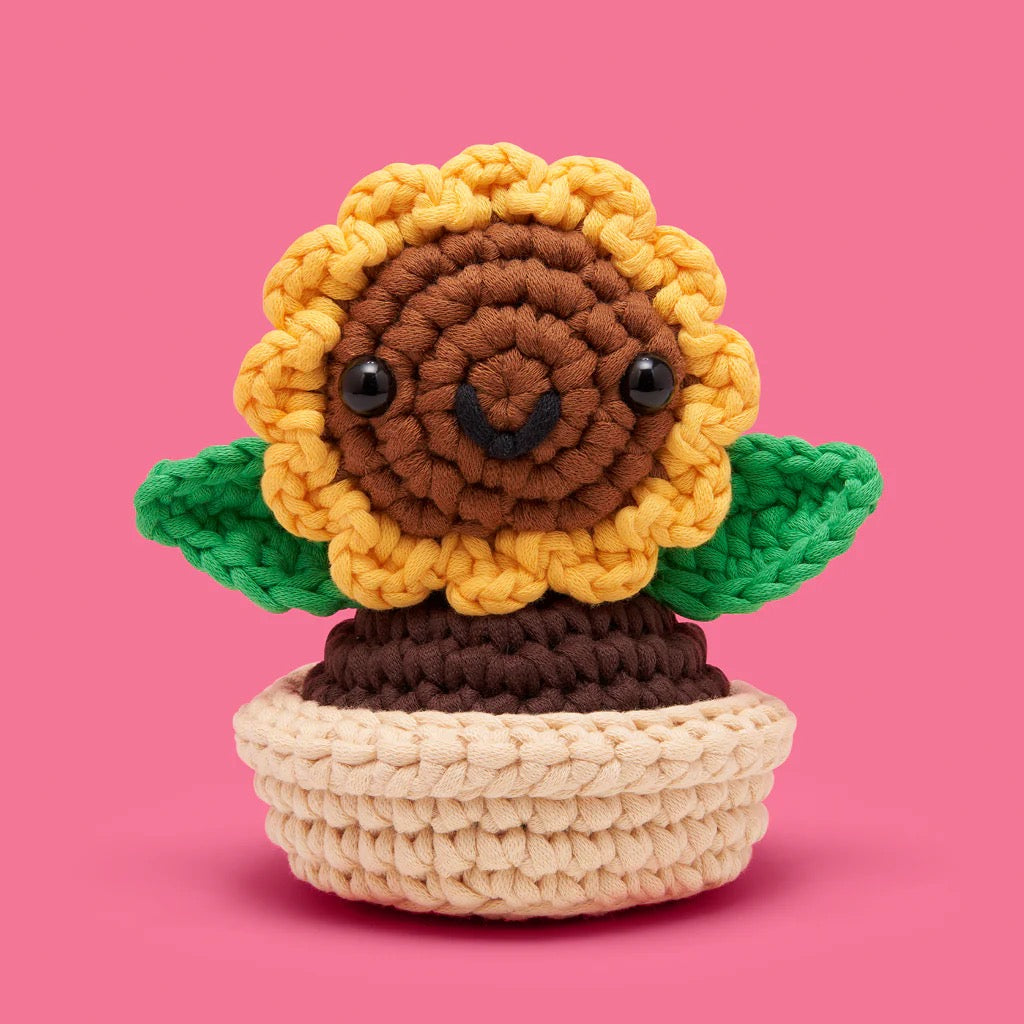 The Woobles, Beginners Crochet Kit: Ana The Sunflower 11FL