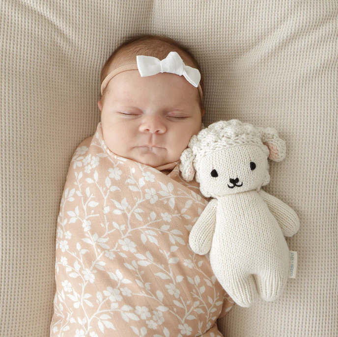 Cuddle + Kind, Baby Lamb 7"