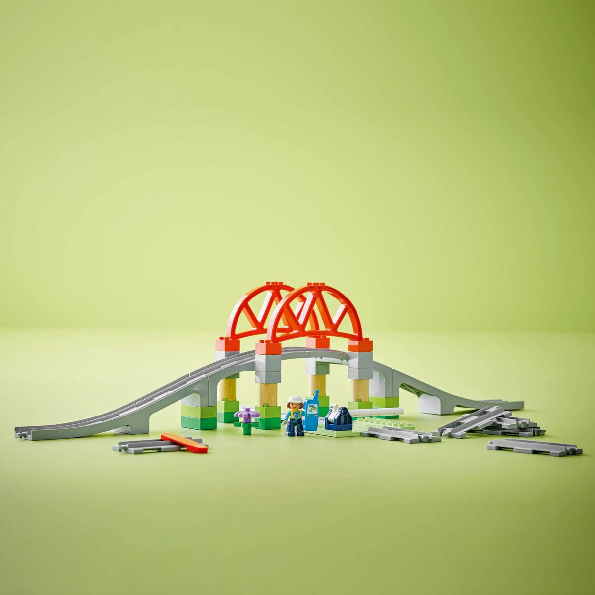 LEGO DUPLO: Train Bridge and Tracks Expansion Set
