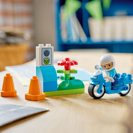 LEGO DUPLO Town: Blue Police Motorcycle