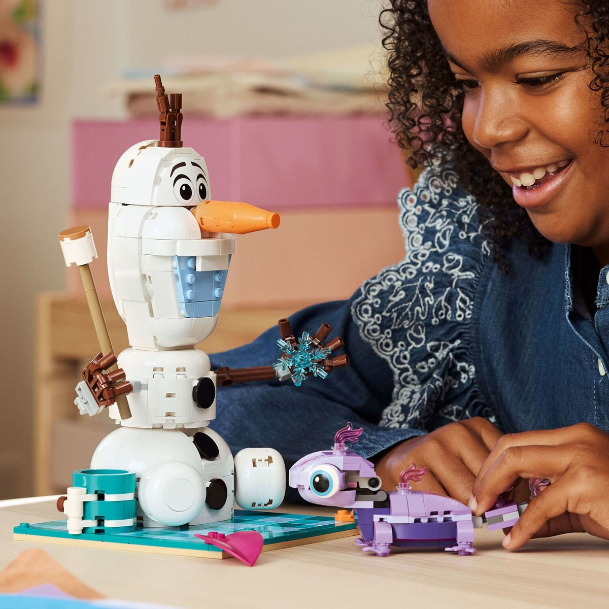 LEGO Disney Princess: Olaf and Bruni's Picnic Fun